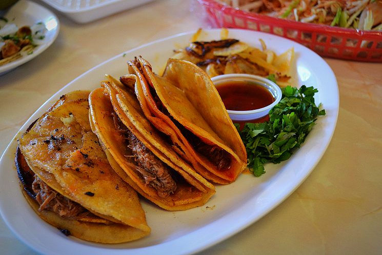 Tacos dorados estilo Jalisco
